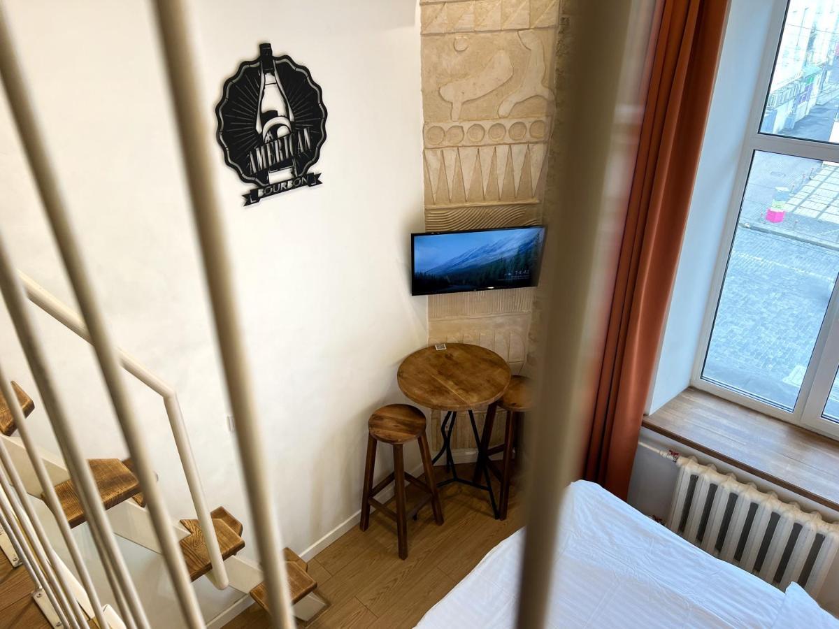 Hotel Whisky Box